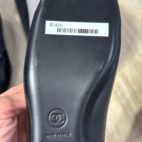 $1.5K 2024 CHANEL CC LOGO BOW BLACK LEATHER GOLD CHAIN BALLET BALLERINA FLATS 38 - Picture 10 of 15